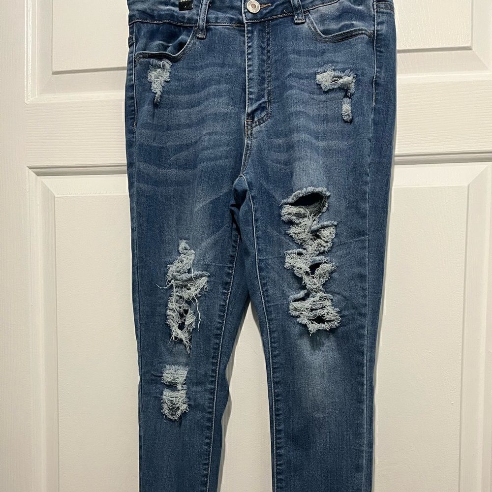 Ripped Jeans  